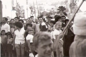 קהל בחיפה במצעד 1 במאי 1957